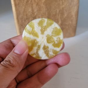 5/$25 Beautyblender Holiday Edition Brush and Sponge Solid Soap